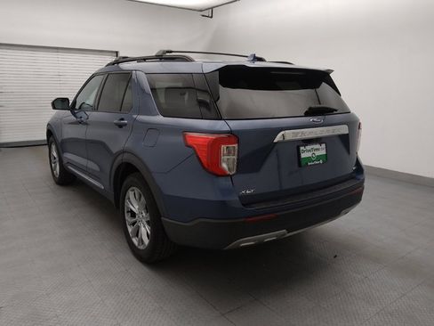 Used 2020 Ford Explorer XLT w/ Equipment Group 202A AWD/4WD image 5