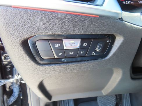 Used 2022 BMW 330i xDrive Sedan w/ Driving Assistance Package AWD/4WD image 13
