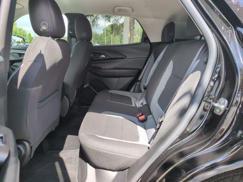 Used 2024 Chevrolet TrailBlazer LT AWD/4WD image 29