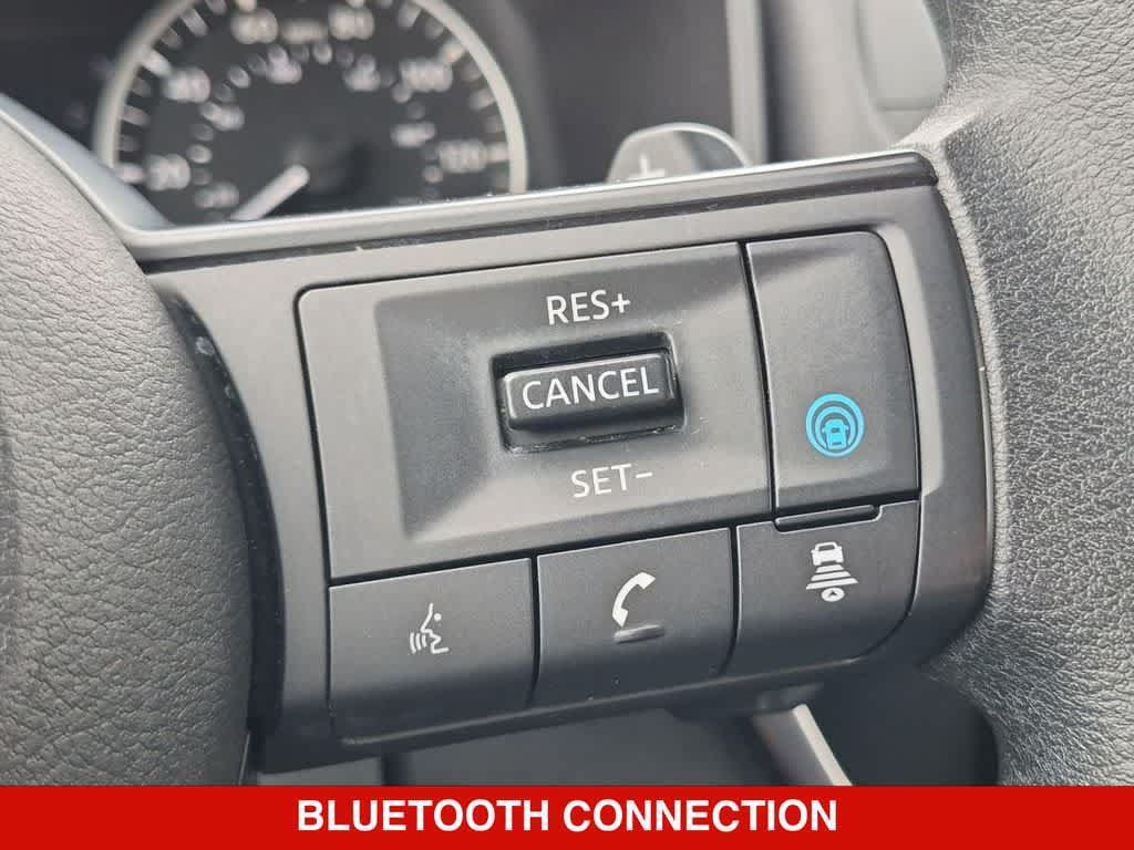 Used 2024 Nissan Rogue SV FWD image 23