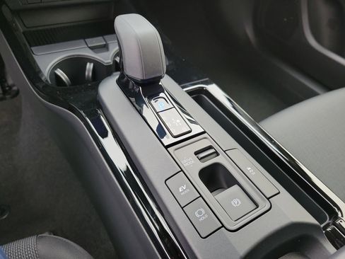 New 2026 Toyota Prius LE image 19