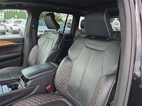 Used 2022 Jeep Grand Cherokee Summit AWD/4WD image 21