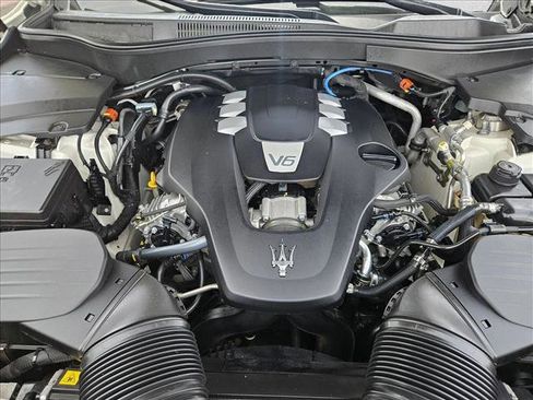 Used 2022 Maserati Levante GT AWD/4WD image 24