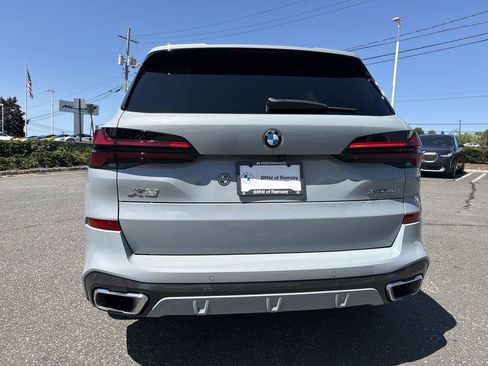 Used 2024 BMW X5 xDrive40i w/ M Sport Package AWD/4WD image 13