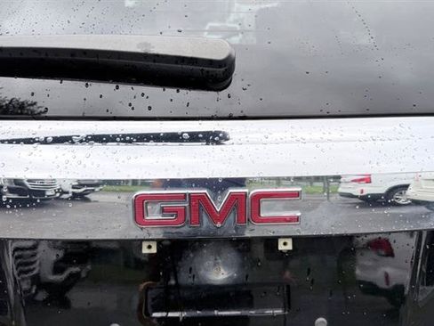 Used 2017 GMC Terrain SLE FWD image 17