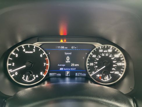 Used 2021 Nissan Altima 2.5 SR FWD image 17
