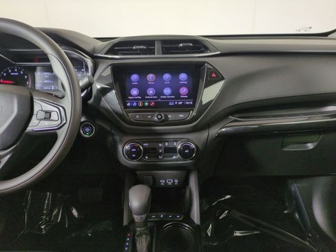 Used 2022 Chevrolet TrailBlazer LT w/ Convenience Package image 20