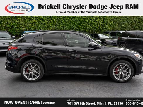 Used 2018 Alfa Romeo Stelvio Ti Sport image 4