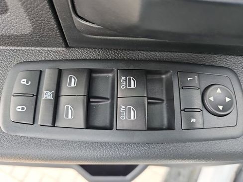 Used 2017 RAM 2500 Tradesman w/ Chrome Appearance Group AWD/4WD image 28