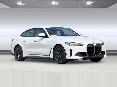 Certified 2023 BMW i4 eDrive40 w/ Premium Package RWD image 6