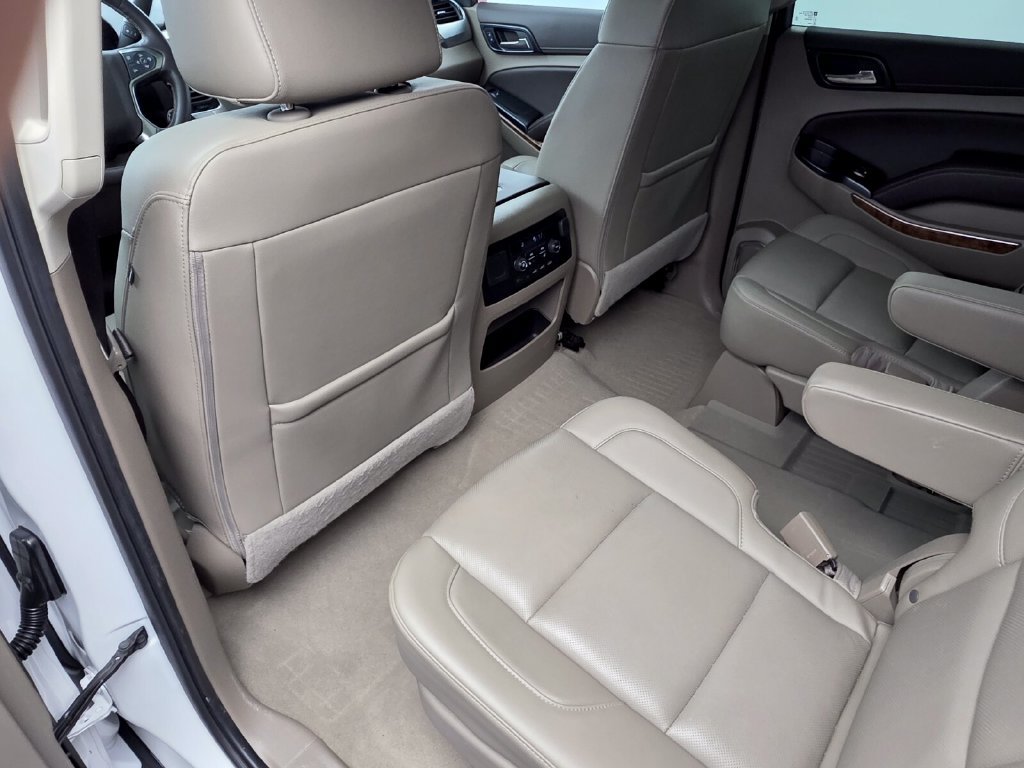 Used 2020 Chevrolet Suburban Premier w/ Premier 6.2L Value Package AWD/4WD image 15