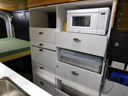 Used 2019 Ford Transit 250 148 Medium Roof image 40