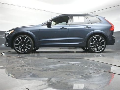 Certified 2023 Volvo XC60 B5 Ultimate FWD image 37