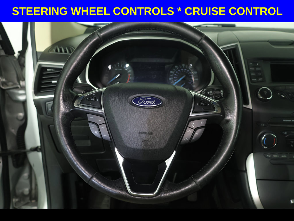 Used 2017 Ford Edge SEL w/ Cargo Accessory Package FWD image 3