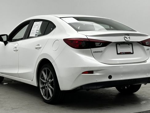 Used 2018 MAZDA MAZDA3 Touring image 3