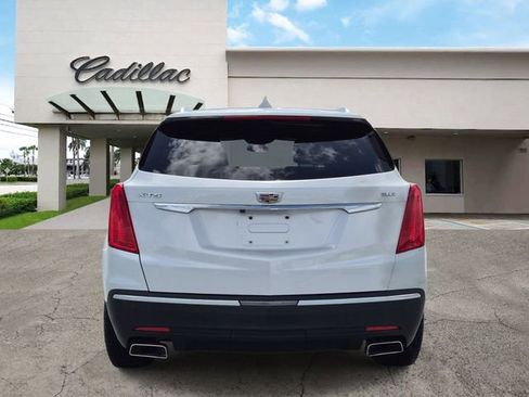 Used 2018 Cadillac XT5 Luxury w/ Driver Awareness Package image 4