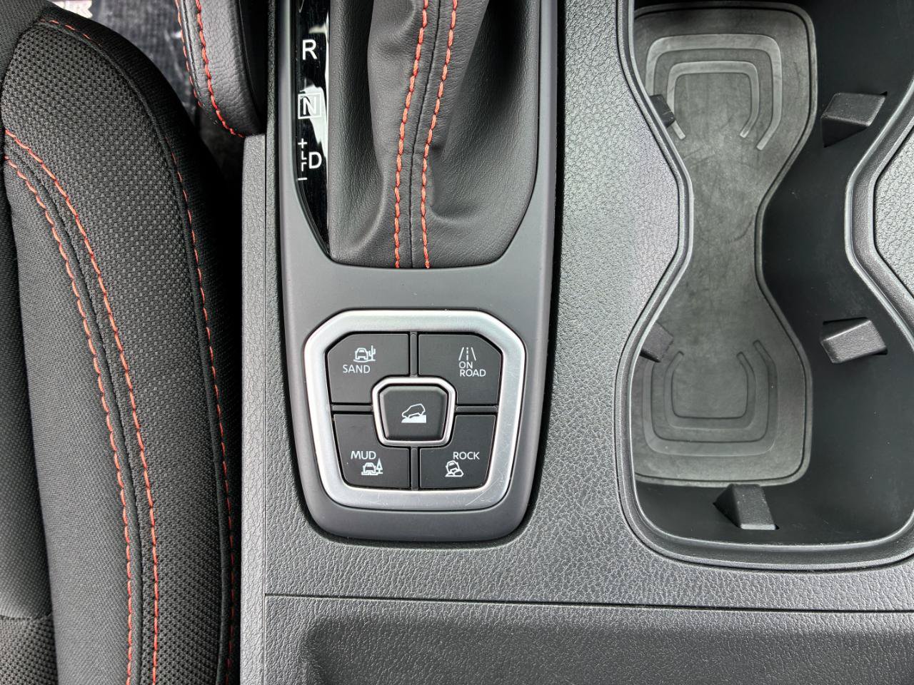 Used 2026 Nissan Frontier PRO-4X AWD/4WD image 26