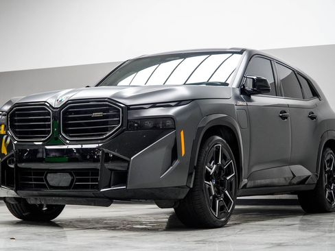 Used 2023 BMW XM image 12