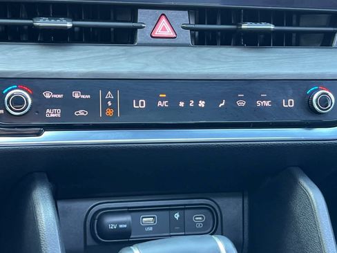 Used 2025 Kia Sportage X-Pro Prestige AWD/4WD image 22