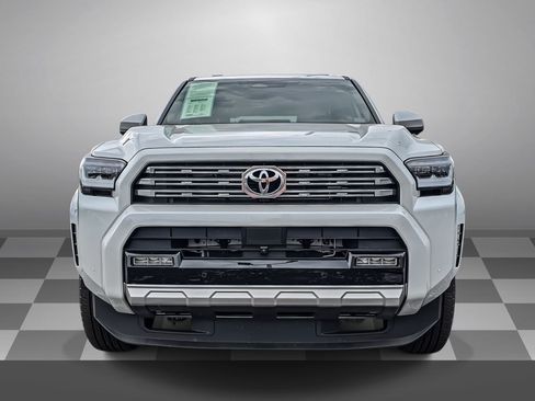 Used 2025 Toyota 4Runner Limited w/ Tow Technology Package AWD/4WD image 2