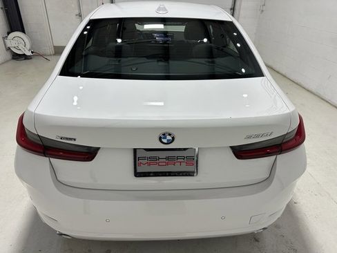 Used 2025 BMW 330i xDrive 330i xDrive w/ Premium Package image 9