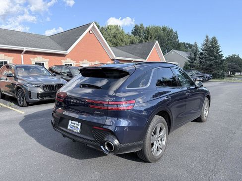 Used 2025 Genesis GV70 3.5T Sport AWD/4WD image 8