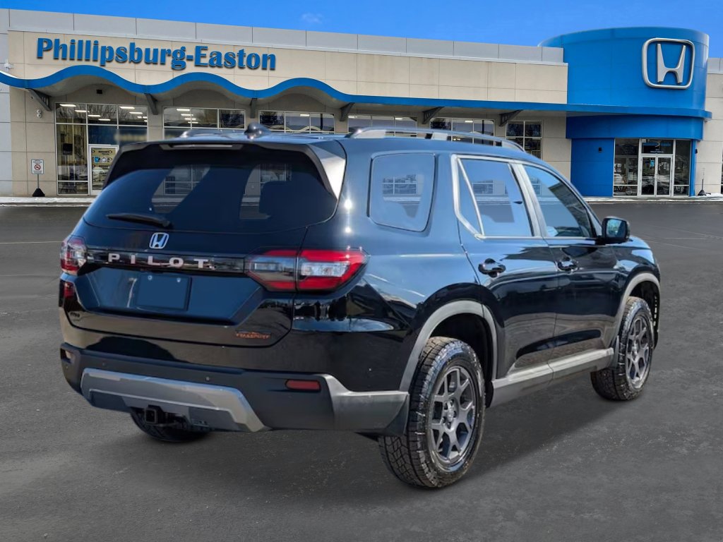 New 2026 Honda Pilot TrailSport image 5