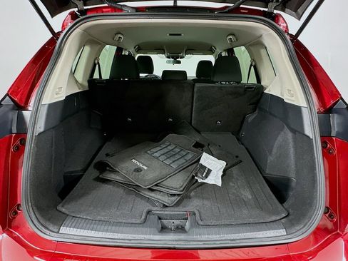 Used 2025 Nissan Rogue S image 25