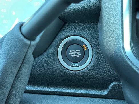 New 2026 RAM 2500 Big Horn AWD/4WD image 28