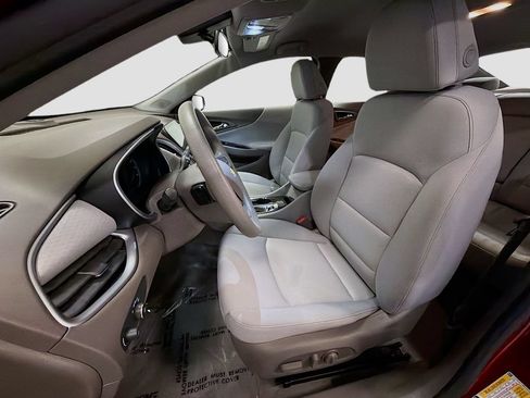Used 2024 Chevrolet Malibu LT FWD image 22