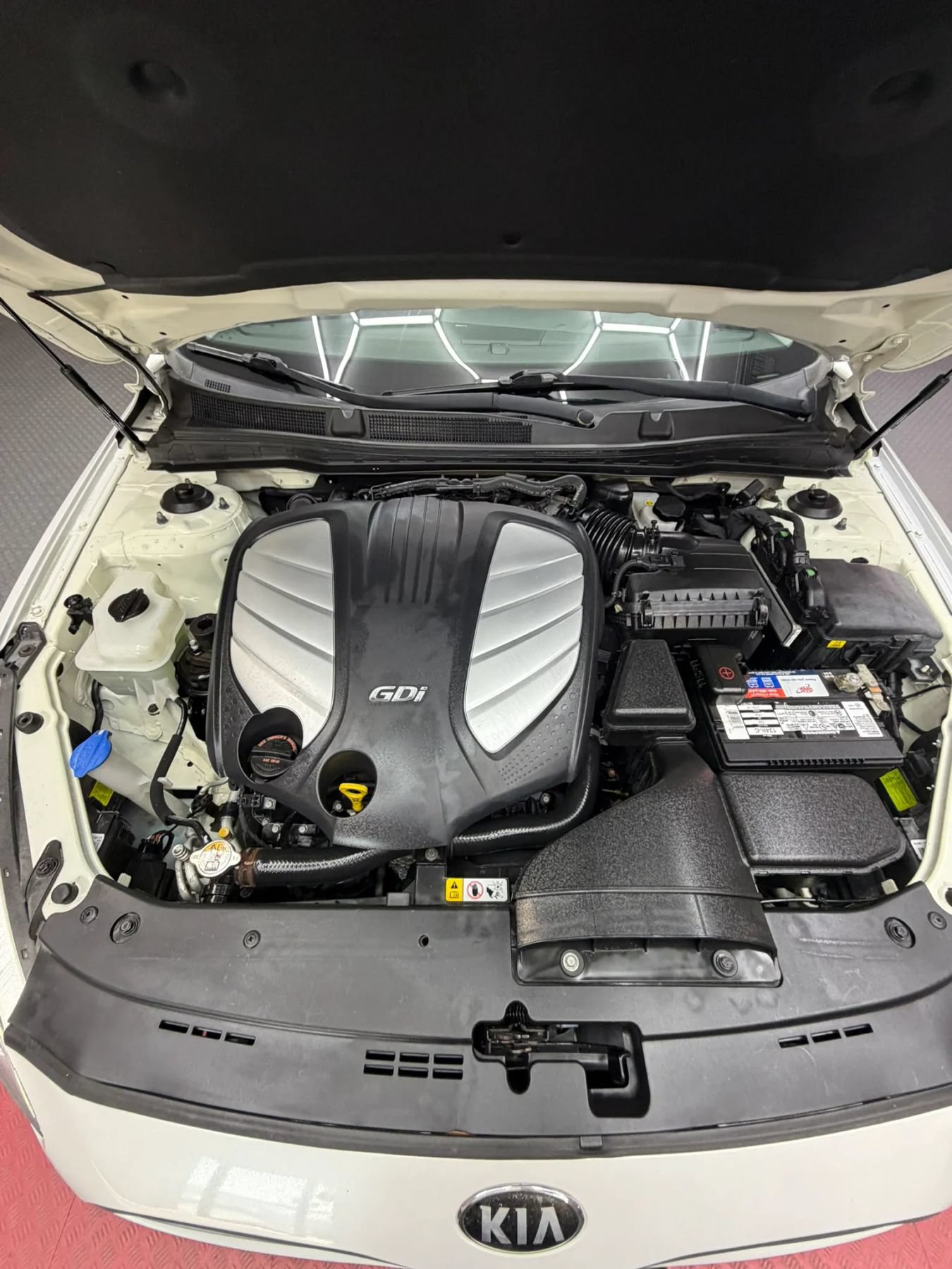Used 2015 Kia Cadenza Premium w/ Technology Package FWD image 39