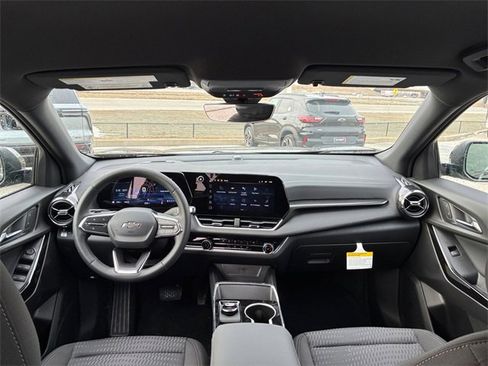 New 2026 Chevrolet Equinox LT w/ Midnight Edition image 19