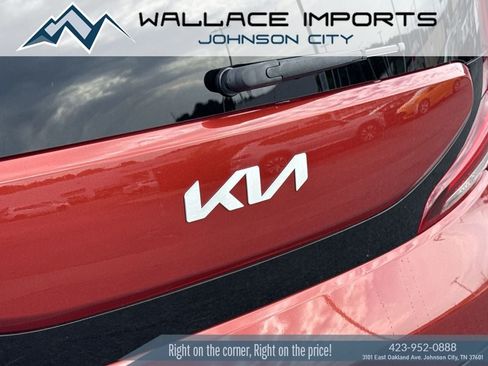 Used 2022 Kia Soul LX w/ Technology Package FWD image 10