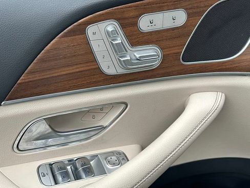 Certified 2025 Mercedes-Benz GLE 450e 4MATIC image 15