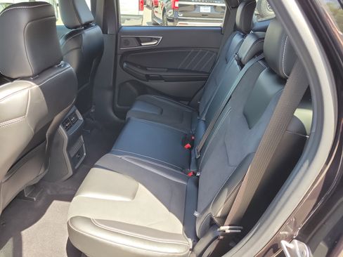 Used 2022 Ford Edge ST image 22