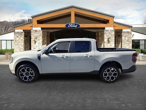 New 2025 Ford Maverick Lariat w/ 4K Tow Package image 8