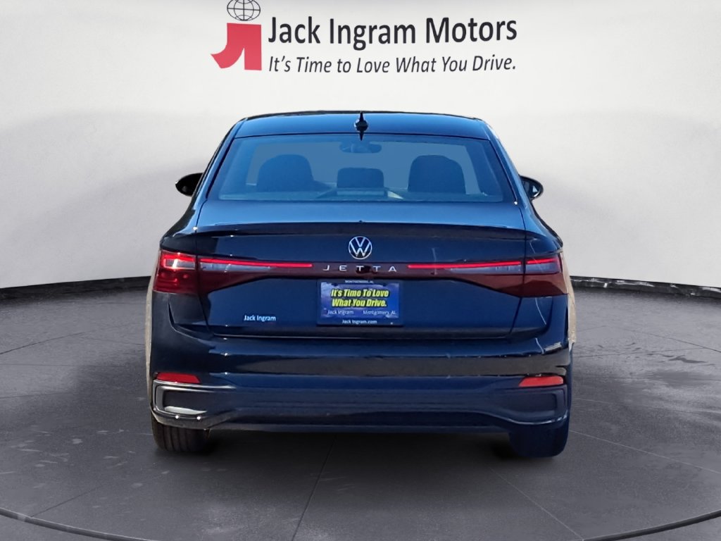 Used 2025 Volkswagen Jetta Sport FWD image 4