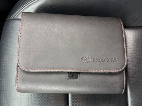 Used 2018 Toyota Tacoma TRD Off-Road image 35