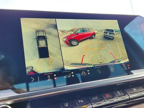 Used 2024 GMC Sierra 2500 SLT w/ SLT Premium Package image 35