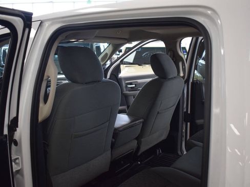 Used 2018 RAM 1500 Big Horn RWD image 46