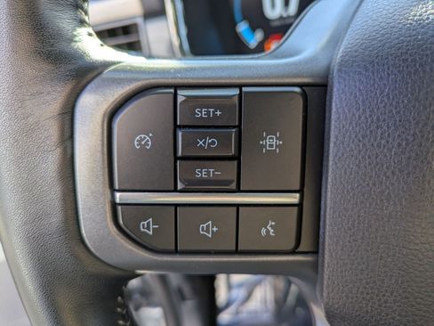 Used 2022 Ford F150 Lariat w/ Equipment Group 501A Mid image 17