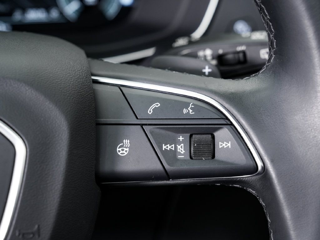 Used 2021 Audi Q5 e Prestige AWD/4WD image 13