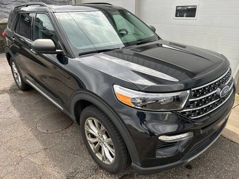 Used 2020 Ford Explorer XLT w/ Equipment Group 202A AWD/4WD image 7