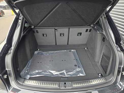 New 2026 Porsche Macan S image 27