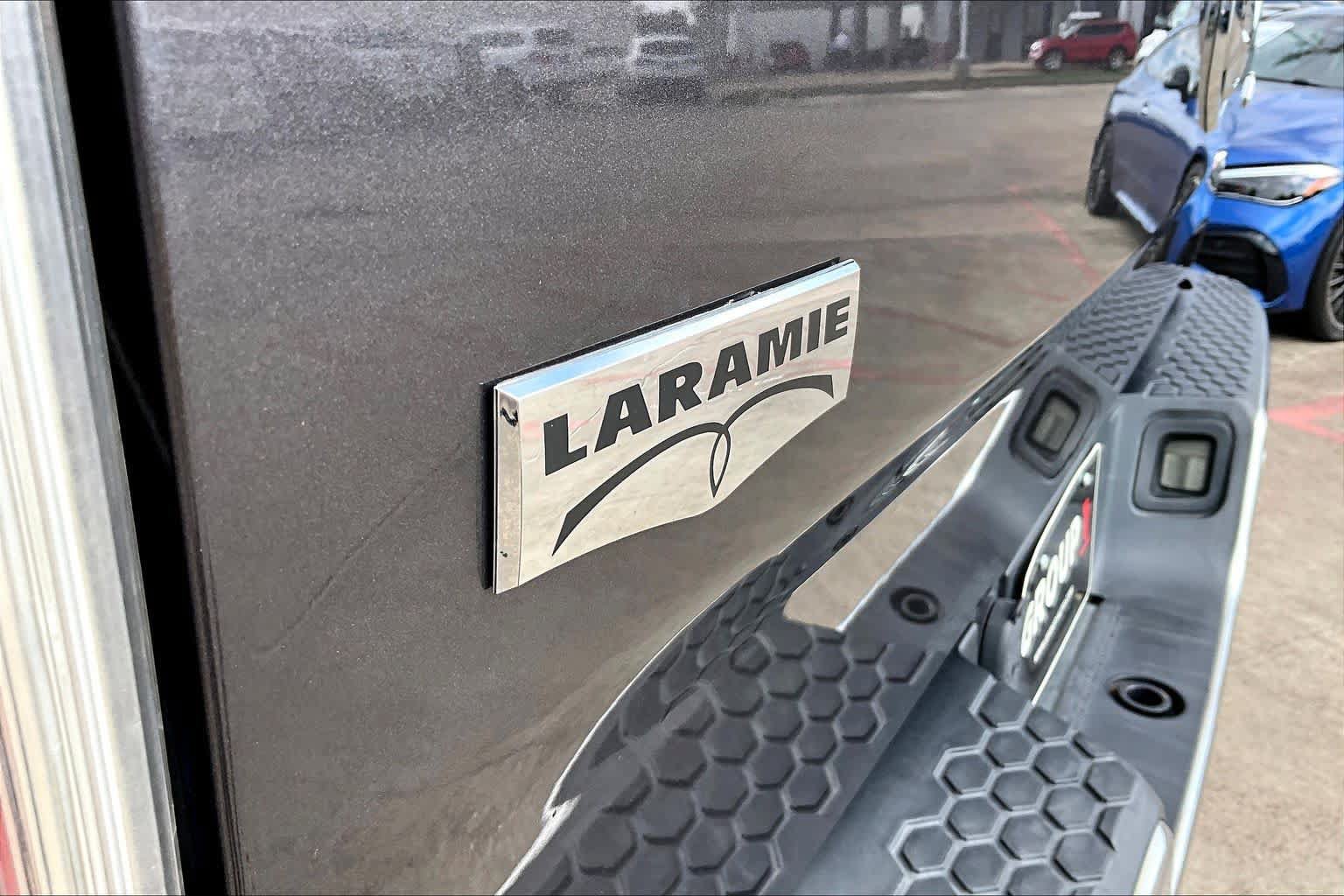Used 2018 RAM 1500 Laramie w/ Convenience Group AWD/4WD image 31