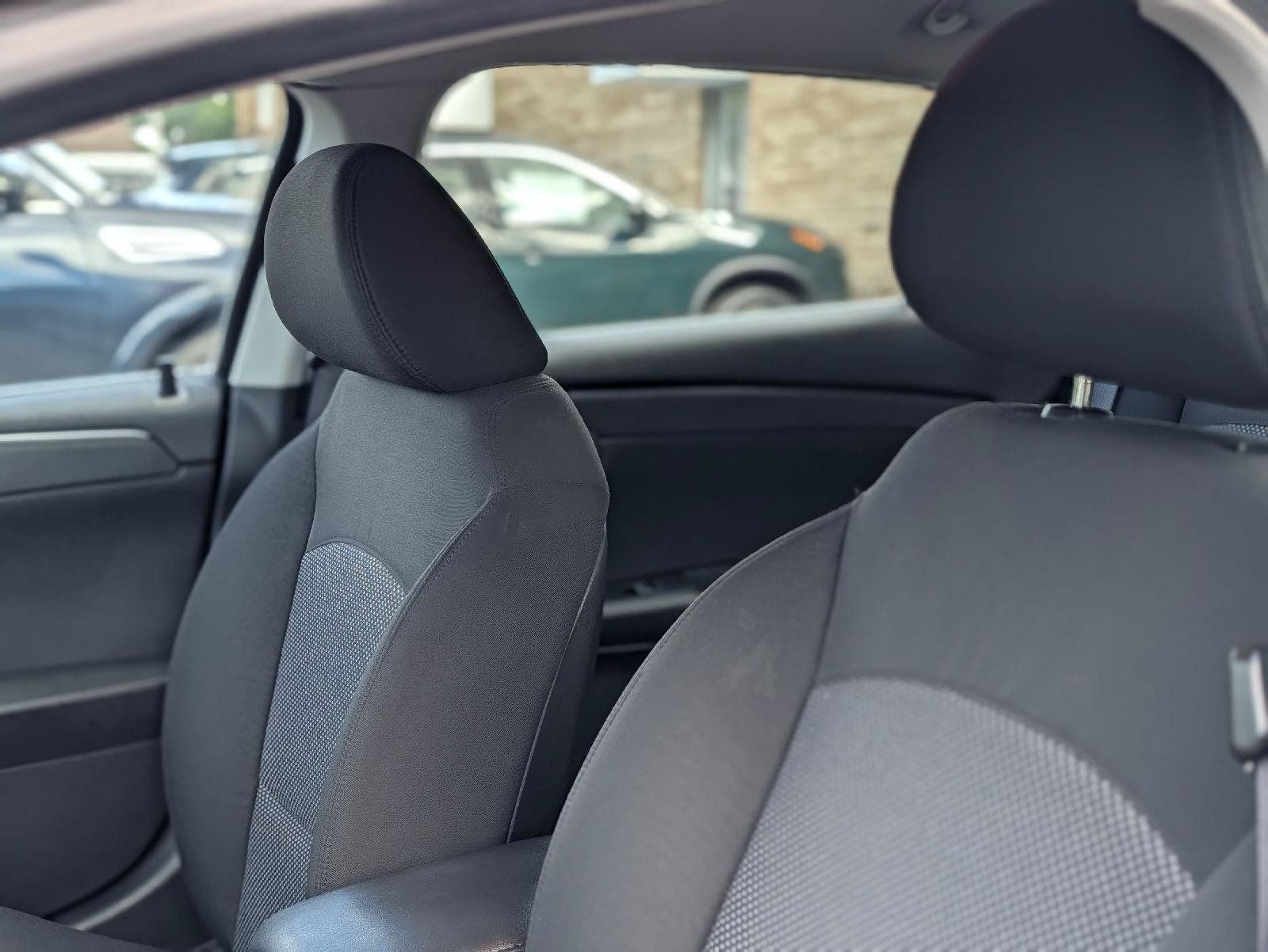 Used 2012 Chevrolet Malibu LT FWD image 28