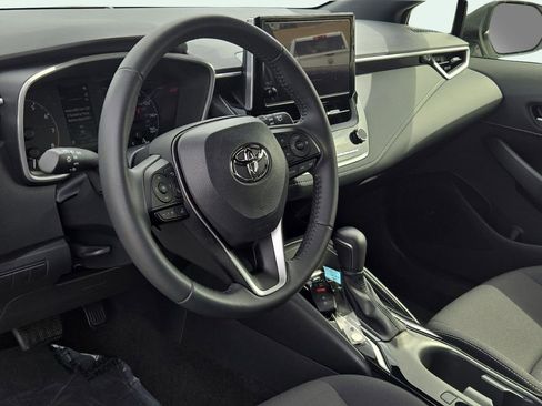 Used 2025 Toyota Corolla SE image 17