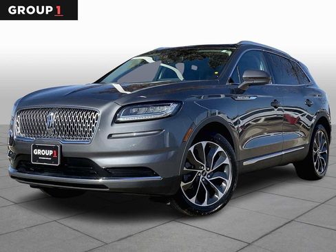 Used 2022 Lincoln Nautilus Reserve image 1