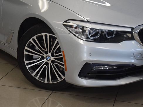 Used 2018 BMW 530i xDrive AWD/4WD image 5