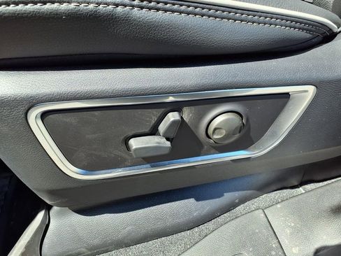 New 2026 RAM 1500 Laramie AWD/4WD image 21